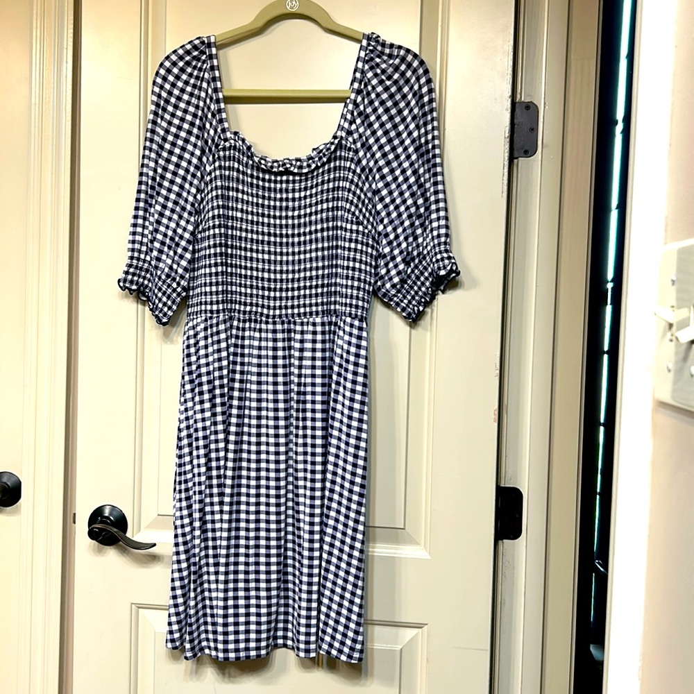 New with Tags - Draper James navy and white dress size large.